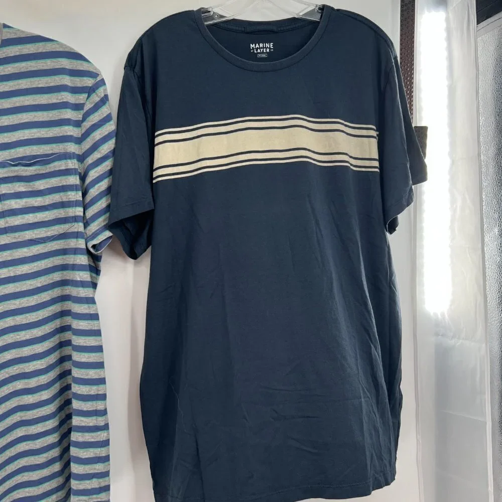 2 Men's tee's size XL